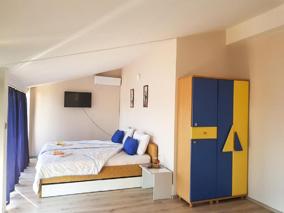 אוהריד Villa Amsterdam מראה חיצוני תמונה