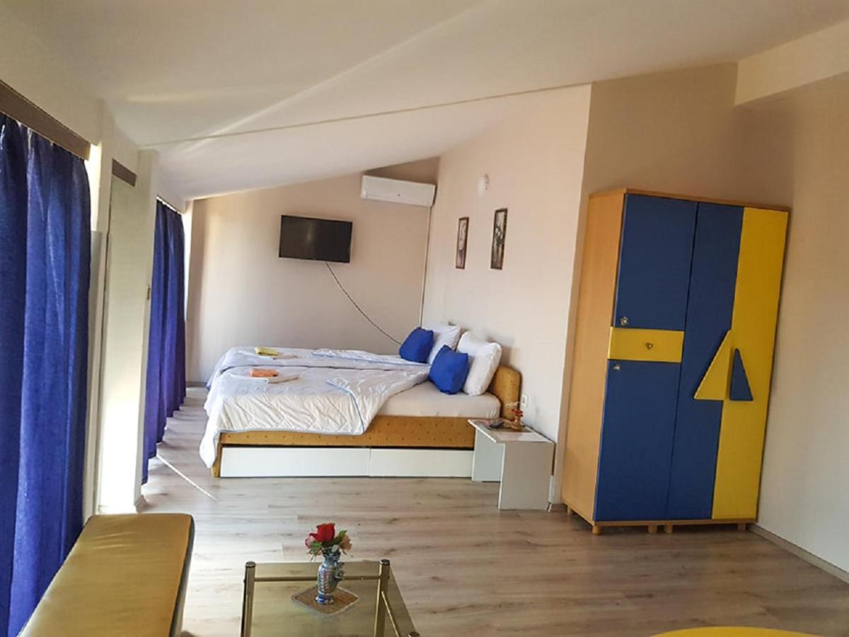 אוהריד Villa Amsterdam מראה חיצוני תמונה