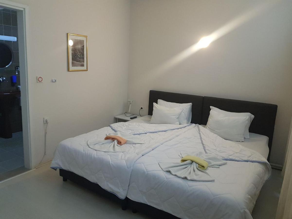 אוהריד Villa Amsterdam מראה חיצוני תמונה