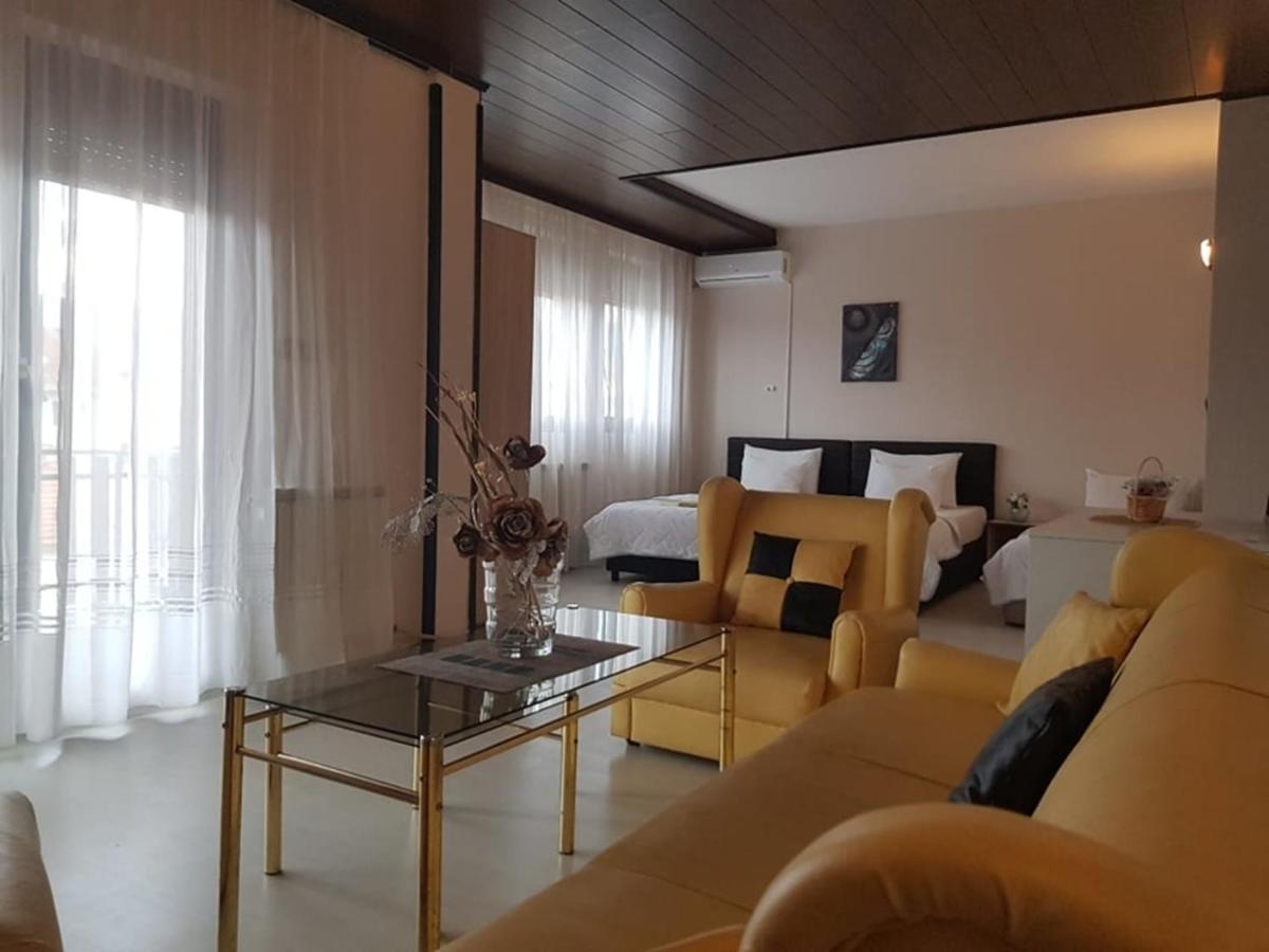 אוהריד Villa Amsterdam מראה חיצוני תמונה