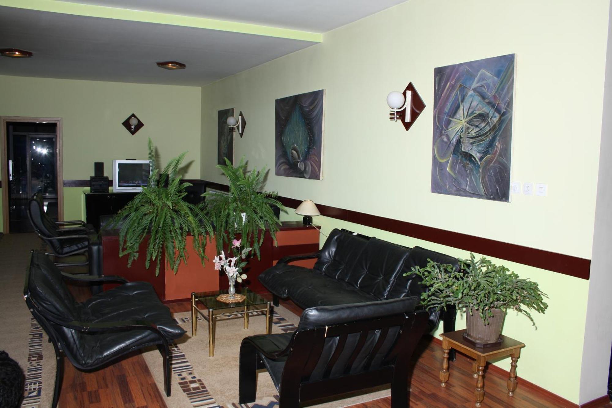 אוהריד Villa Amsterdam מראה חיצוני תמונה