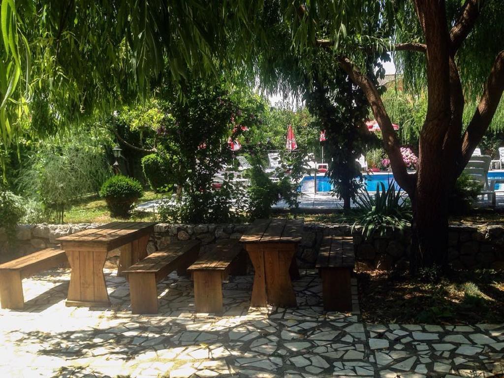 אוהריד Villa Amsterdam מראה חיצוני תמונה